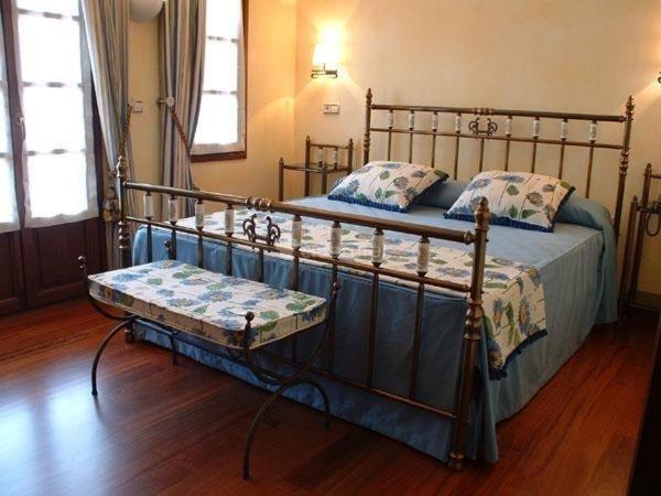 Villamayor  Hotel Palacete Real מראה חיצוני תמונה