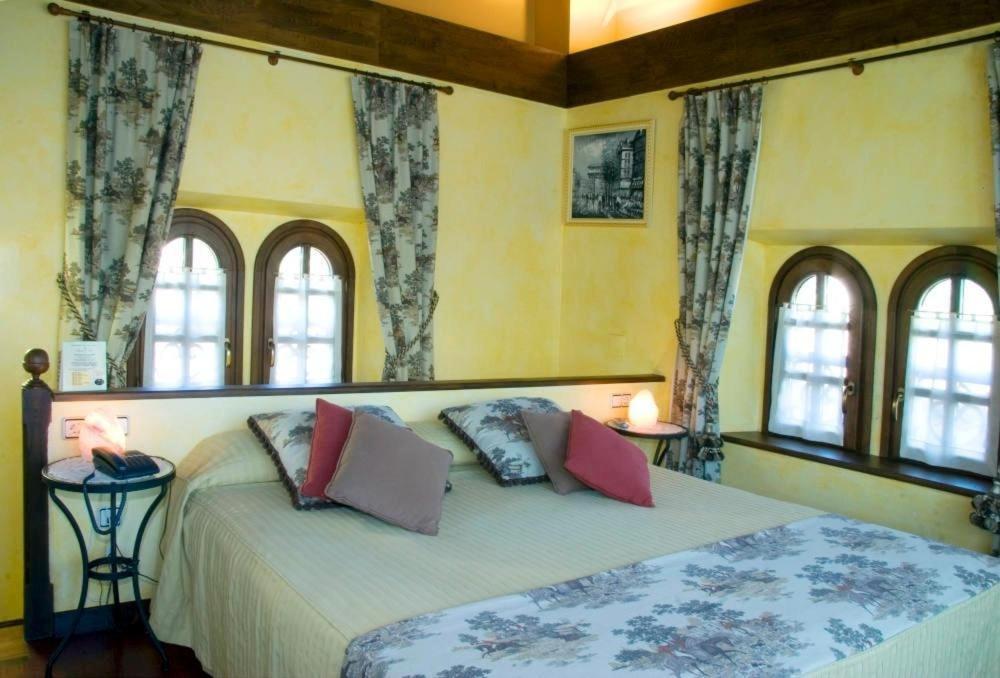 Villamayor  Hotel Palacete Real מראה חיצוני תמונה