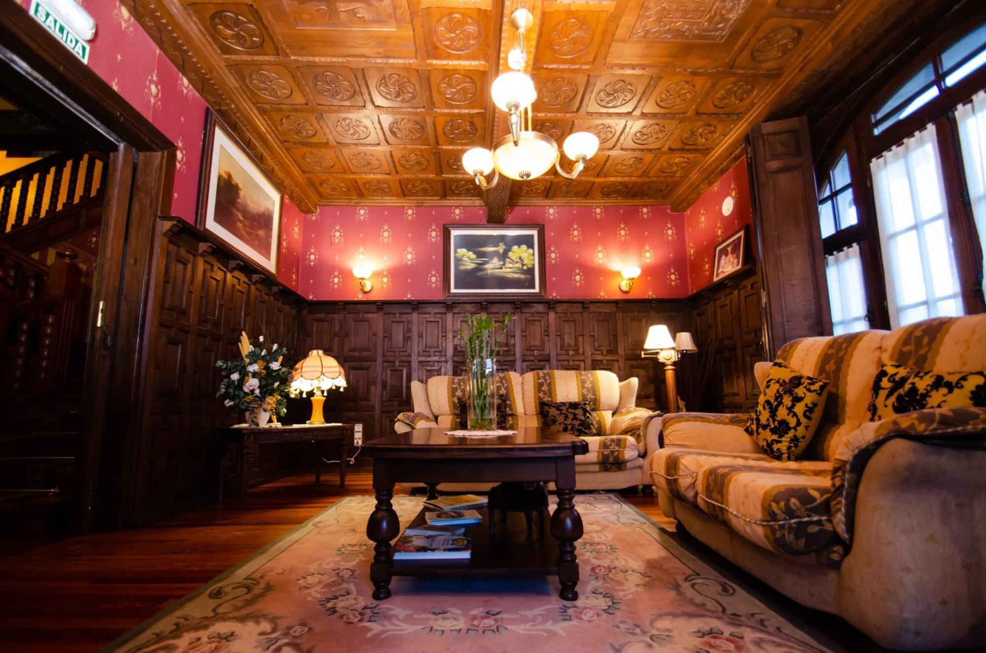 Villamayor  Hotel Palacete Real מראה חיצוני תמונה